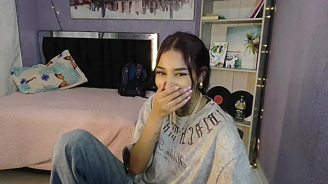 Snapshot of lyam_ebony_ chatting on 12-01-25, 03:00 lyam ebony online show from 12-01-25, 03:00