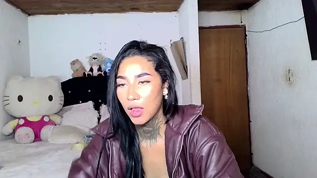 lyam ebony  online show from 04-04-26, 09:07