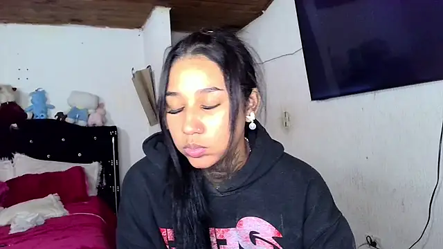 lyam ebony  online show from 04-08-26, 04:12
