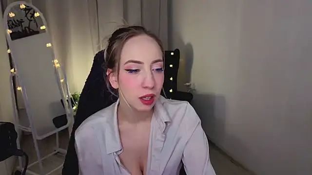 IsabelleBliz online show from 03-08-26, 10:02