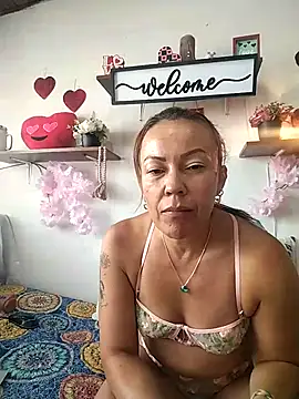 salomehill1 online show from 04-25-26, 07:44