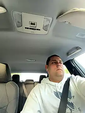 Snapshot of GoldenTemptation chatting on 01-13-26, 01:27 GoldenTemptation online show from 01-13-26, 01:27