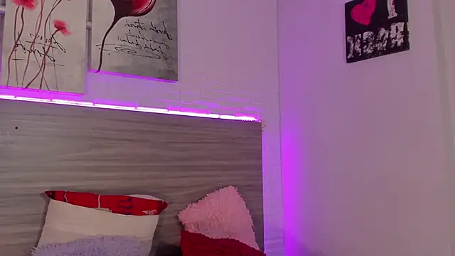 Snapshot of Taylor_walton chatting on 02-20-26, 12:27 Taylor walton online show from 02-20-26, 12:27