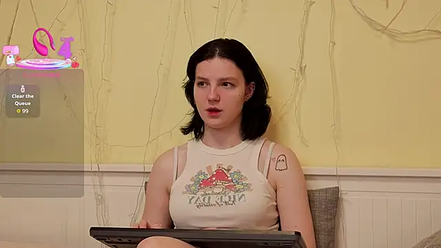 Snapshot of LatinaHuguenin chatting on 12-02-25, 07:03 LatinaHuguenin online show from 12-02-25, 07:03