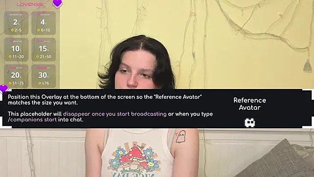 Snapshot of LatinaHuguenin chatting on 12-16-25, 07:02 LatinaHuguenin online show from 12-16-25, 07:02