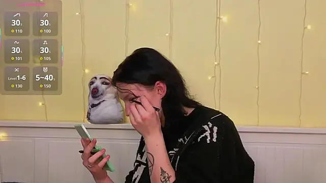 Snapshot of LatinaHuguenin chatting on 01-13-26, 07:13 LatinaHuguenin online show from 01-13-26, 07:13