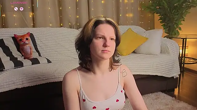 Snapshot of LatinaHuguenin chatting on 02-02-26, 07:18 LatinaHuguenin online show from 02-02-26, 07:18