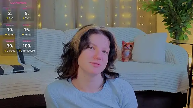 Snapshot of LatinaHuguenin chatting on 02-03-26, 07:02 LatinaHuguenin online show from 02-03-26, 07:02