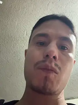 Snapshot of RaySullivan chatting on 11-09-25, 05:11 RaySullivan online show from 11-09-25, 05:11