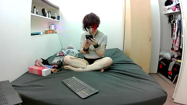 Empress Lilith online show from 01-16-26, 08:13