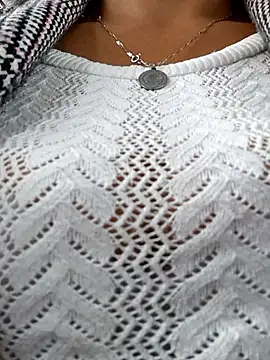 Snapshot of misshot_02 chatting on 12-18-25, 07:31 misshot 02 online show from 12-18-25, 07:31