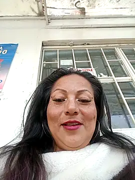 Snapshot of misshot_02 chatting on 01-05-26, 05:27 misshot 02 online show from 01-05-26, 05:27