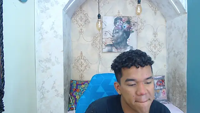 Snapshot of Anders_Millan chatting on 11-05-25, 06:08 Anders Millan online show from 11-05-25, 06:08