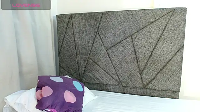 sally mollylove online show from 11-28-25, 01:14