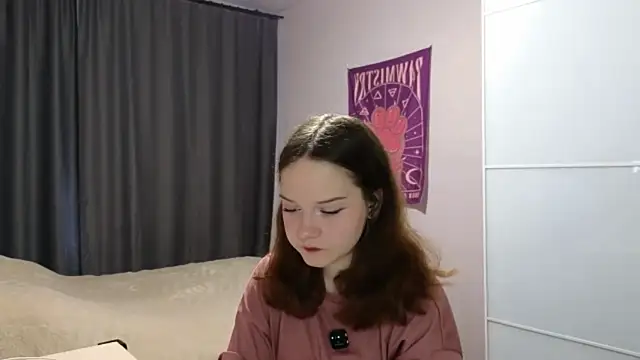 Snapshot of AlissaGerardo chatting on 06-26-26, 02:27 AlissaGerardo online show from 06-26-26, 02:27