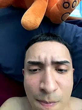 Snapshot of Nesukke chatting on 11-04-25, 09:47 Nesukke online show from 11-04-25, 09:47