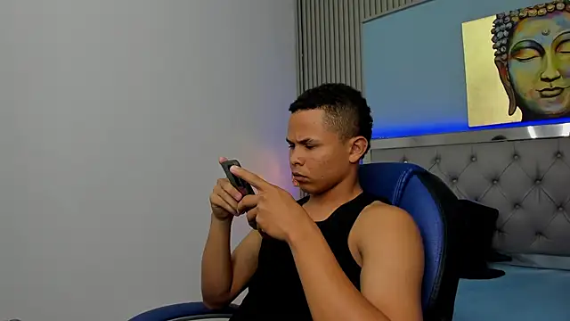 Snapshot of Liams18 chatting on 01-08-26, 11:18 Liams18 online show from 01-08-26, 11:18