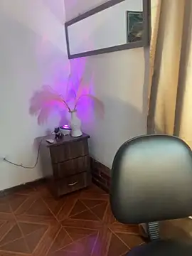 alisaa jhons1 online show from 02-24-26, 11:25