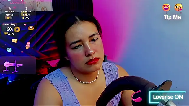 Snapshot of Lalalemoonds chatting on 12-04-25, 01:20 Lalalemoonds online show from 12-04-25, 01:20