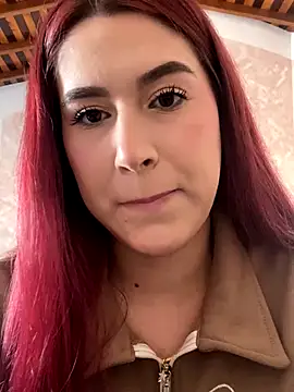 Snapshot of JimenaWhite chatting on 12-15-25, 06:34 JimenaWhite online show from 12-15-25, 06:34