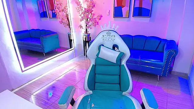 Alondra gomexxx online show from 11-08-25, 03:29