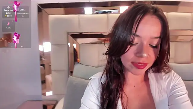 Snapshot of danielamonet chatting on 03-27-26, 05:23 danielamonet online show from 03-27-26, 05:23