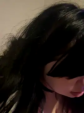 juicygoth202 online show from 11-28-25, 08:33