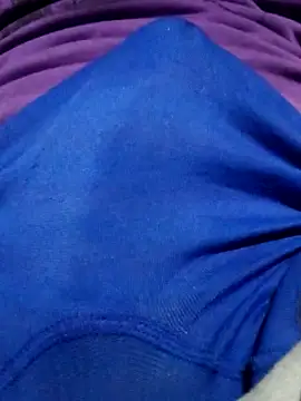 Snapshot of Alvaroz1992 chatting on 11-22-25, 01:15 Alvaroz1992 online show from 11-22-25, 01:15