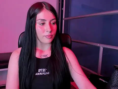 Snapshot of Victoria_14 chatting on 01-16-26, 01:42 Victoria 14 online show from 01-16-26, 01:42