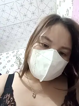 Snapshot of linh-xinh18 chatting on 11-11-25, 06:13 linh-xinh18 online show from 11-11-25, 06:13