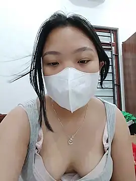 linh-xinh18 online show from 07-03-26, 02:45