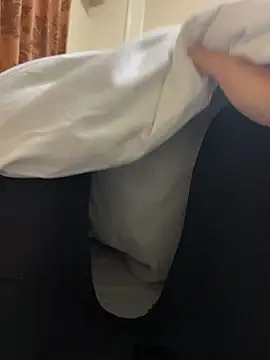 Snapshot of DX-tarotaron chatting on 01-14-26, 02:01 DX-tarotaron online show from 01-14-26, 02:01