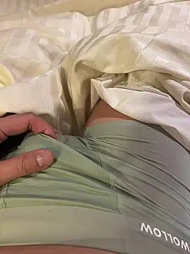 Snapshot of DX-tarotaron chatting on 04-03-26, 04:49 DX-tarotaron online show from 04-03-26, 04:49