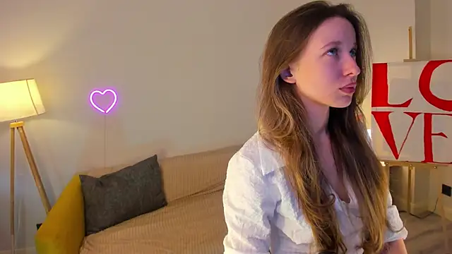 Snapshot of eirakiliana chatting on 11-11-25, 10:48 eirakiliana online show from 11-11-25, 10:48