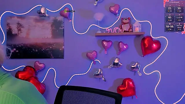 Snapshot of mia_starrr_ chatting on 02-15-26, 08:16 mia starrr online show from 02-15-26, 08:16