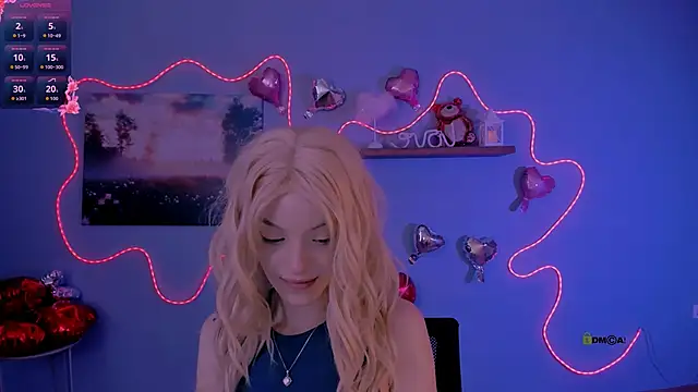 Snapshot of mia_starrr_ chatting on 02-23-26, 08:28 mia starrr online show from 02-23-26, 08:28