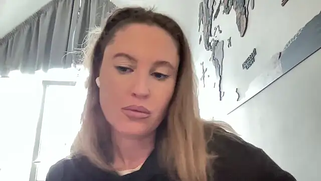 Snapshot of Ameli8 chatting on 02-24-26, 12:36 Ameli8 online show from 02-24-26, 12:36