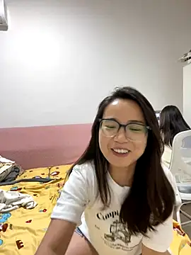 Hmm 0303 online show from 11-28-25, 02:09