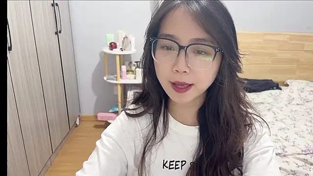 Hmm 0303 online show from 02-22-26, 06:35