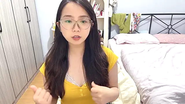 Hmm 0303 online show from 04-28-26, 05:07