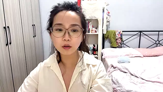 Hmm 0303 online show from 04-29-26, 04:22