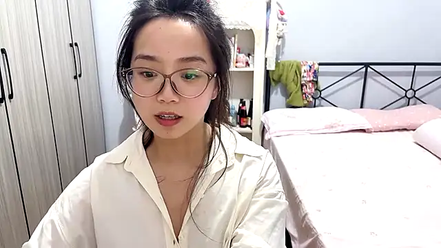 Hmm 0303 online show from 04-29-26, 05:30