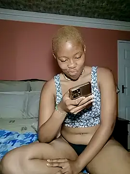 Snapshot of Prettyflowea chatting on 11-10-25, 01:59 Prettyflowea online show from 11-10-25, 01:59