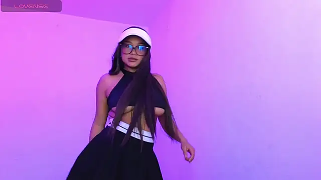 Snapshot of lau_rl chatting on 11-30-25, 10:14 lau rl online show from 11-30-25, 10:14