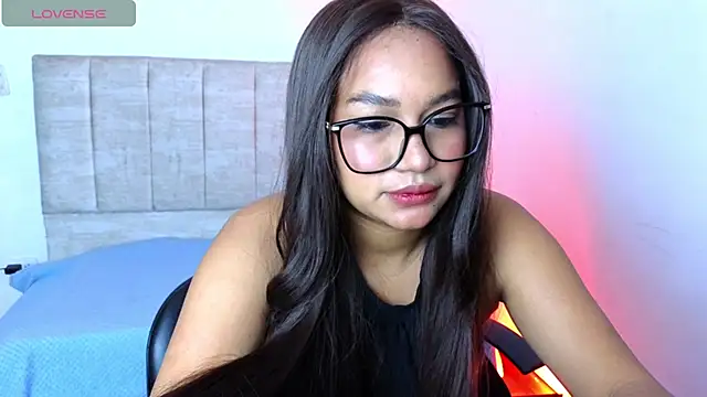 Snapshot of lau_rl chatting on 12-16-25, 03:00 lau rl online show from 12-16-25, 03:00