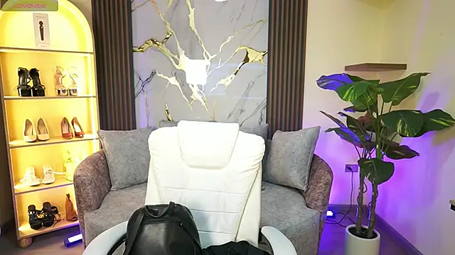 TessaaFox online show from 02-17-26, 11:50