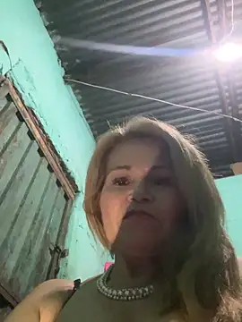 Snapshot of dirty_mother3 chatting on 01-06-26, 09:35 dirty mother3 online show from 01-06-26, 09:35