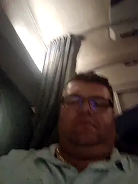 Snapshot of Grase44 chatting on 11-09-25, 12:53 Grase44 online show from 11-09-25, 12:53