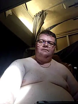 Snapshot of Grase44 chatting on 11-10-25, 05:45 Grase44 online show from 11-10-25, 05:45