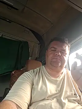 Snapshot of Grase44 chatting on 11-17-25, 03:07 Grase44 online show from 11-17-25, 03:07